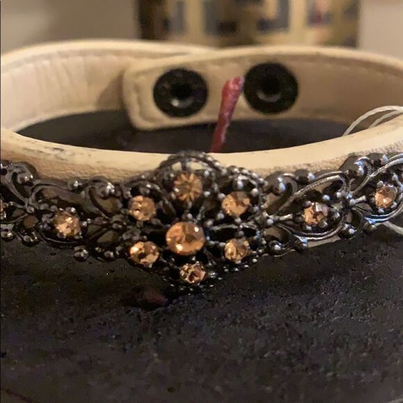 🎉Last deal 🎉Jessica Simpson stones bracelet - Picture 2 of 5